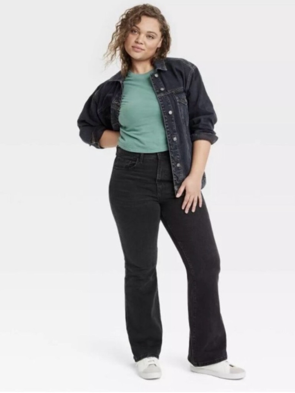 Universal Thread Women's Black Tie Shirt via Boot-Cut Jeans (NWT) Size 8